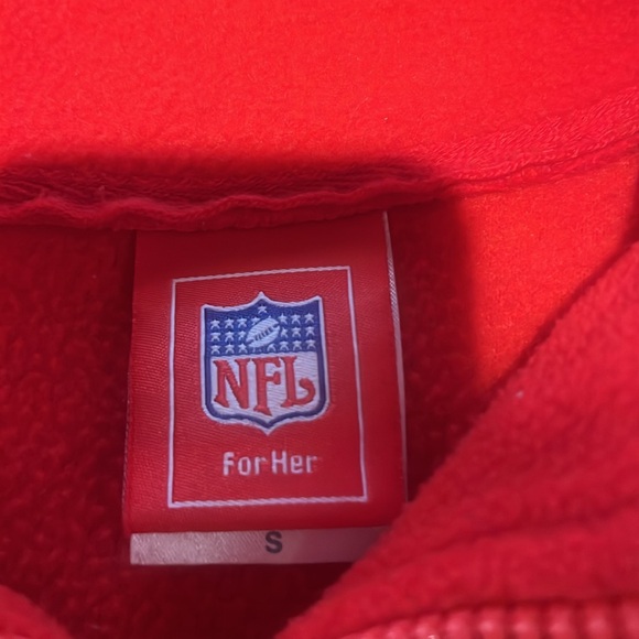 NFL For Her Women’s New England Patriots Fleece (S) - Picture 5 of 6